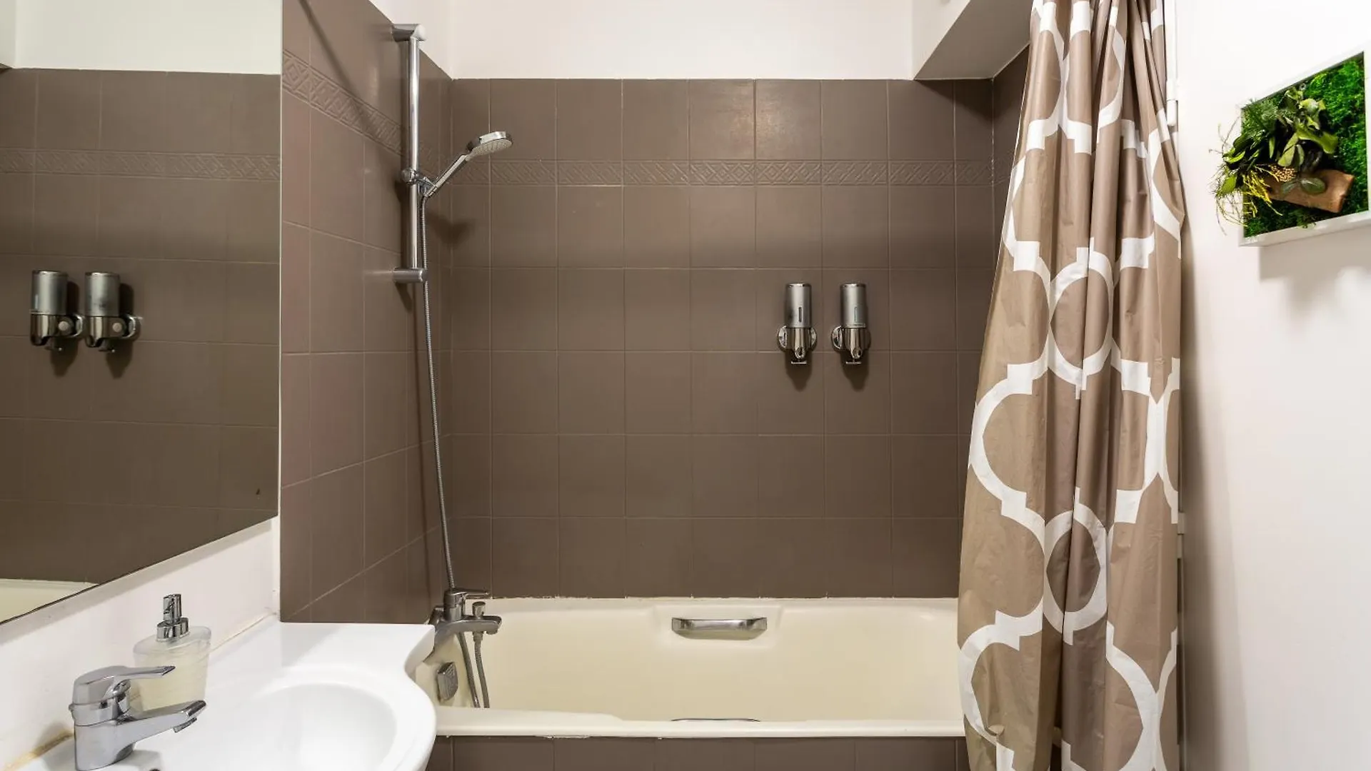 Apartment Calme Et Accueillant Metro Charonne Paris
